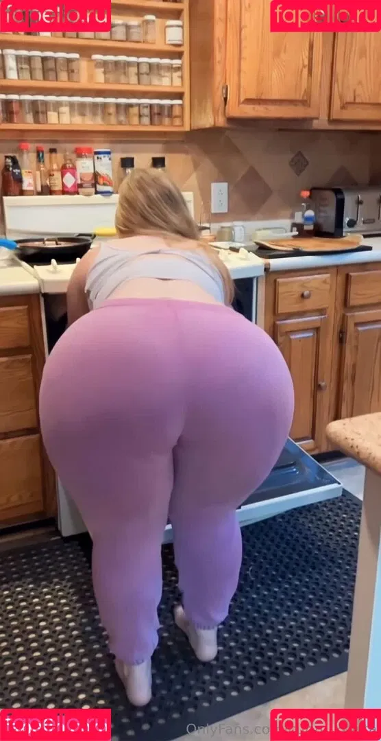 Curvy_Krysta Onlyfans Photo Gallery 