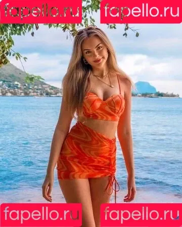 Julia (Xlaeta) Onlyfans Photo Gallery 