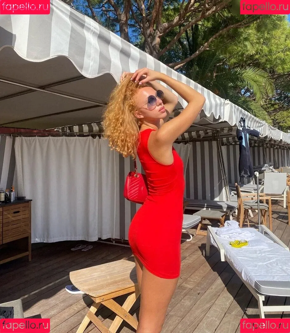 Anna Ermakova Onlyfans Photo Gallery 
