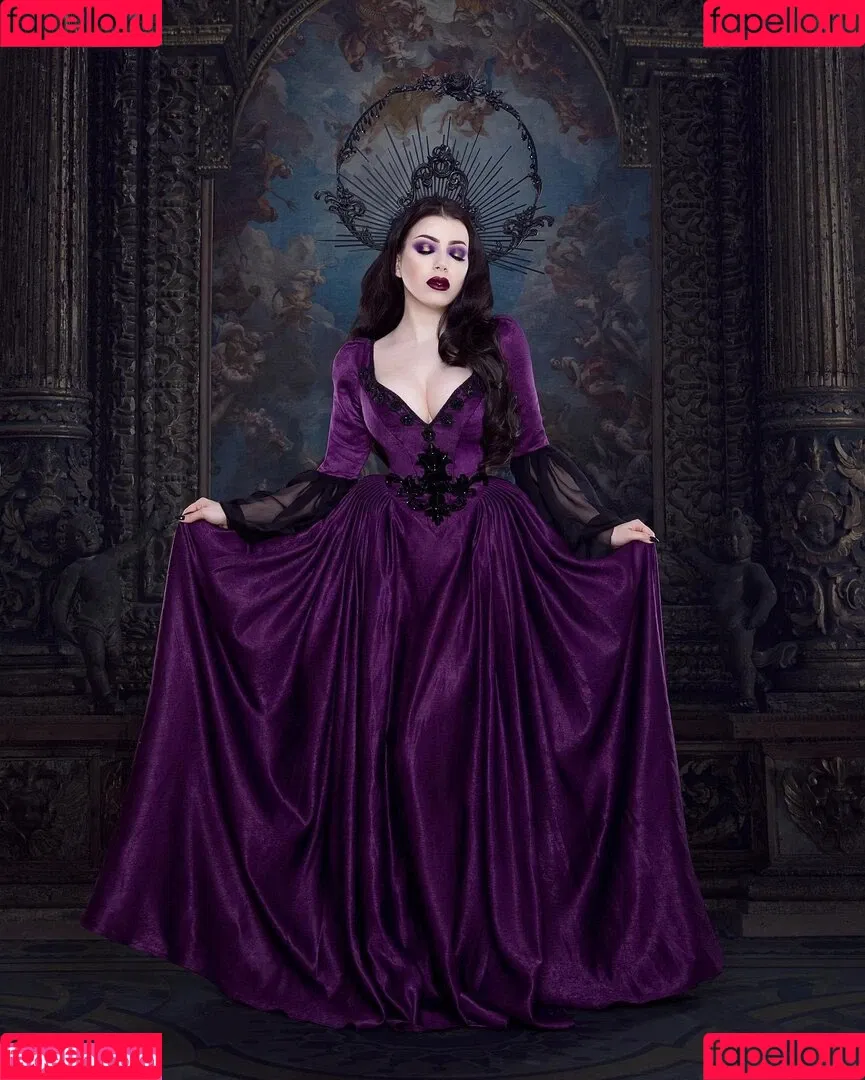 Threnody In Velvet Onlyfans Photo Gallery 