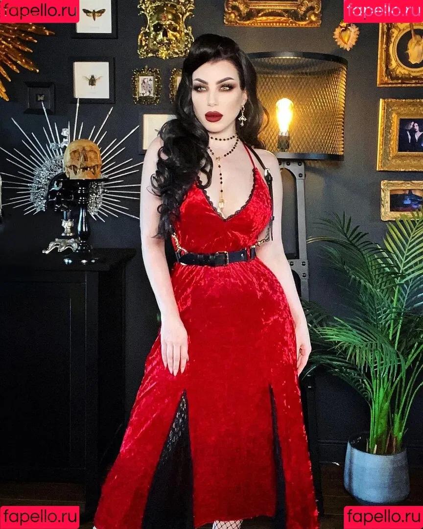 Threnody In Velvet Onlyfans Photo Gallery 