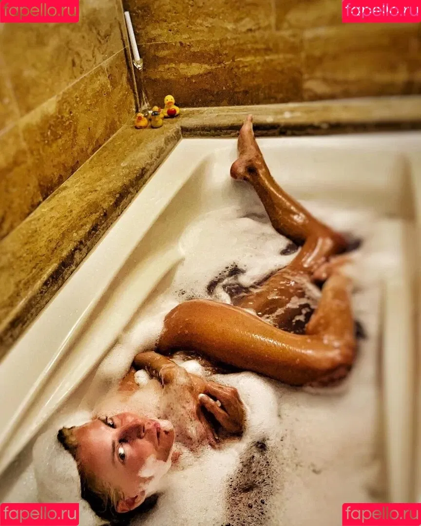 Giulia Siegel Onlyfans Photo Gallery 