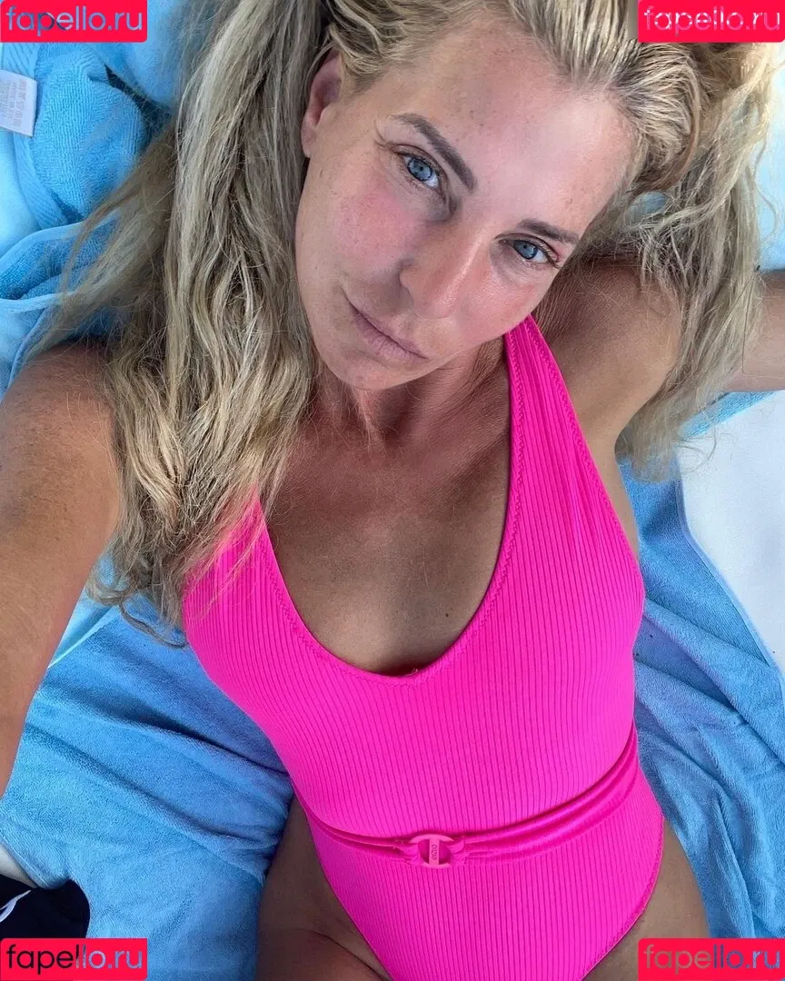 Giulia Siegel Onlyfans Photo Gallery 