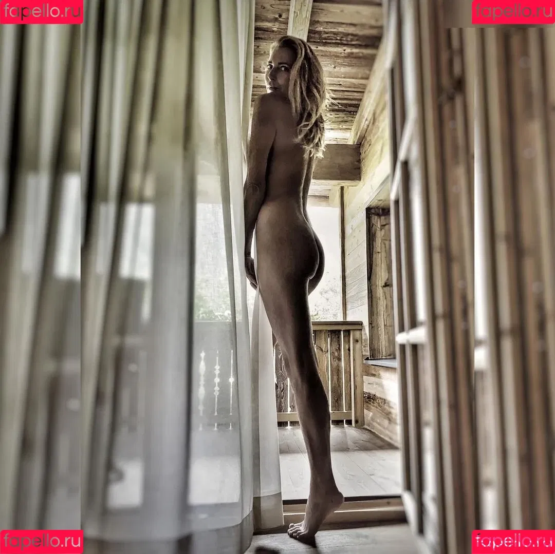 Giulia Siegel Onlyfans Photo Gallery 