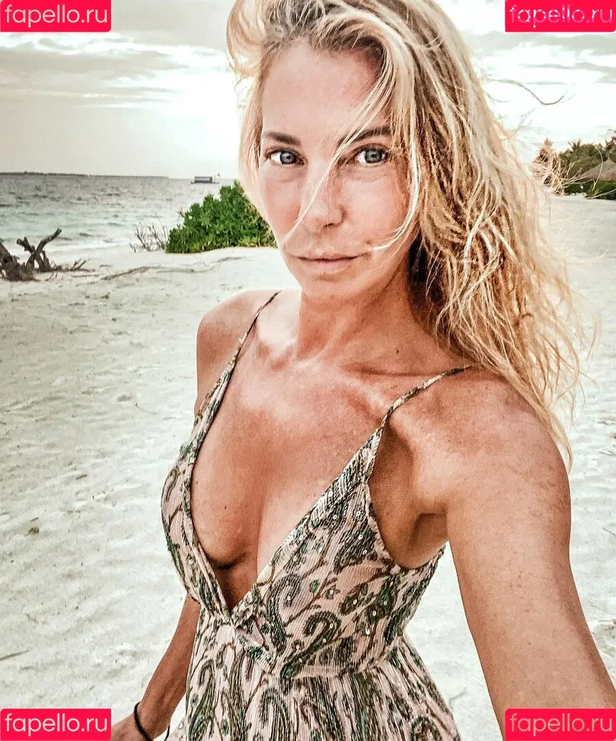 Giulia Siegel Onlyfans Photo Gallery 