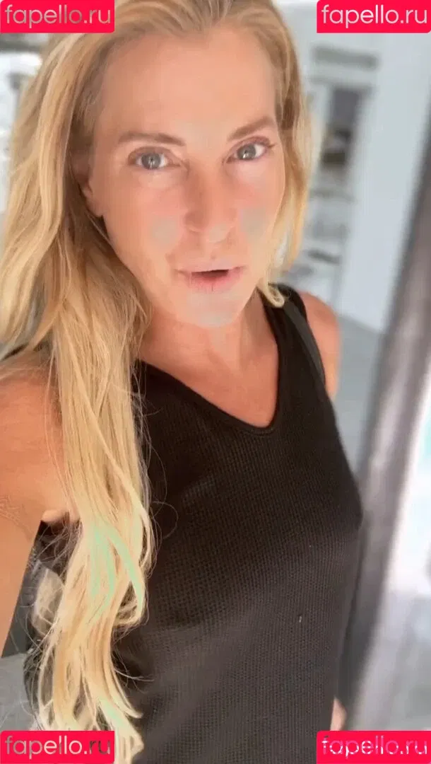 Giulia Siegel Onlyfans Photo Gallery 