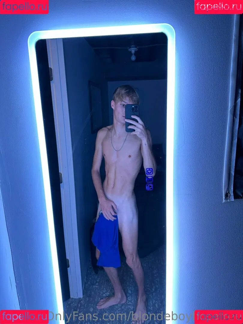 blondeboybradfree Onlyfans Photo Gallery 