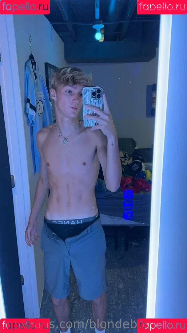 blondeboybradfree Onlyfans Photo Gallery 