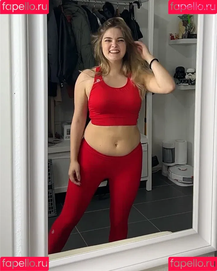 Mondwika Onlyfans Photo Gallery 