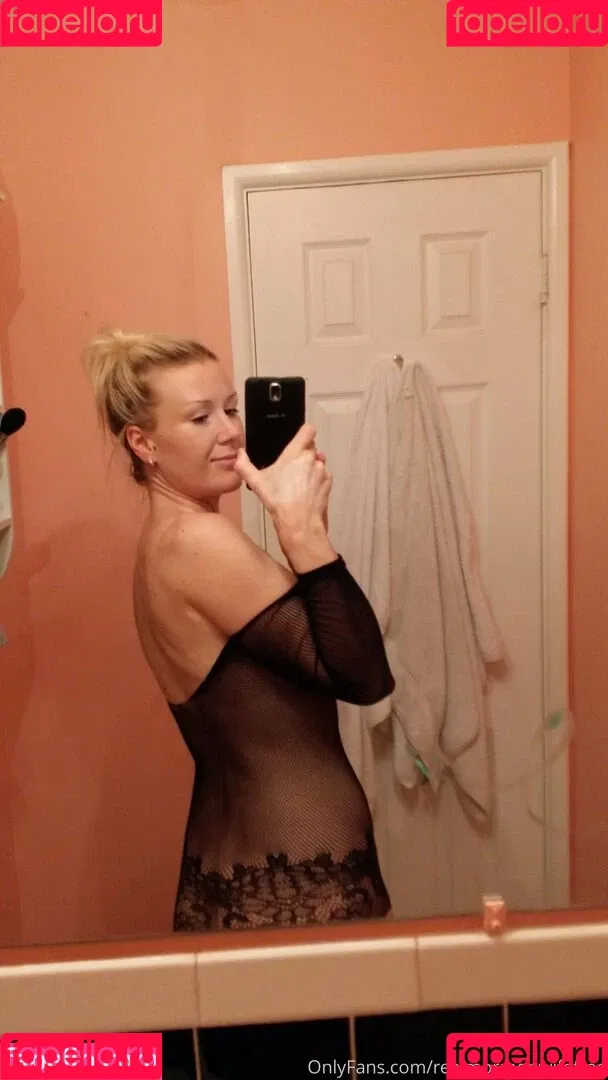 americanhousewife Onlyfans Photo Gallery 