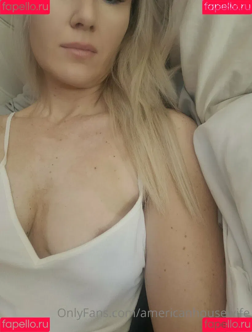 americanhousewife Onlyfans Photo Gallery 