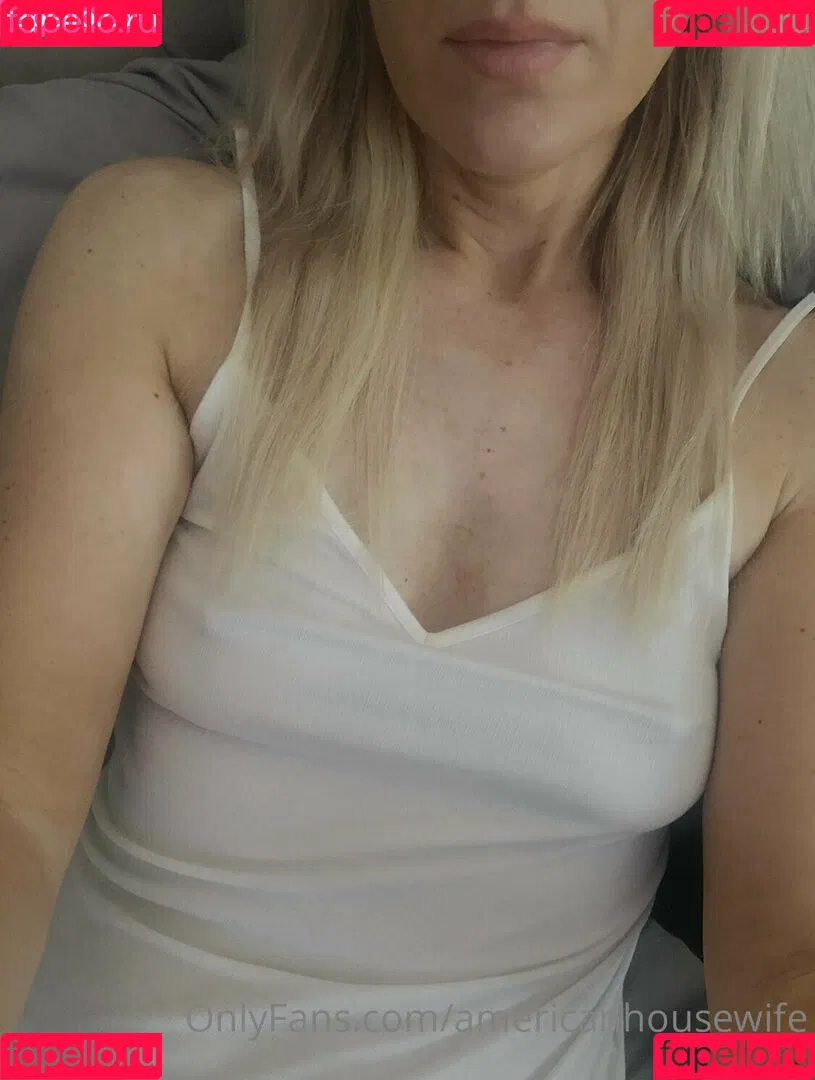 americanhousewife Onlyfans Photo Gallery 