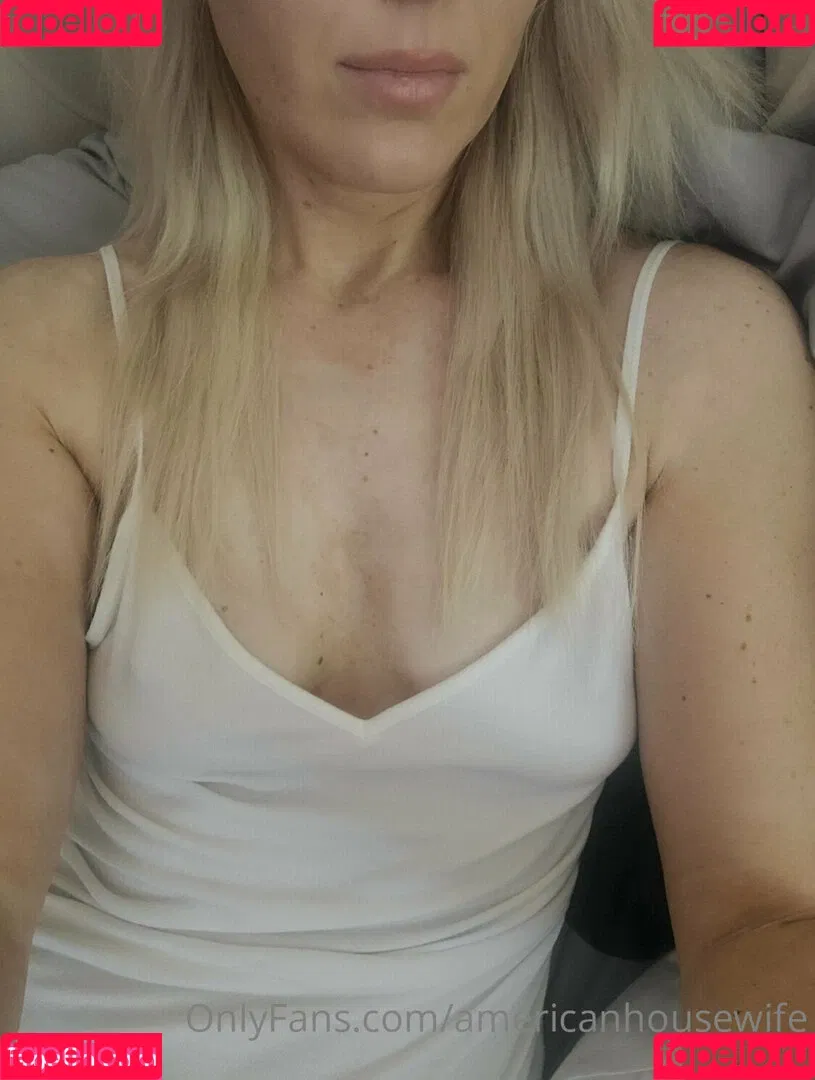 americanhousewife Onlyfans Photo Gallery 