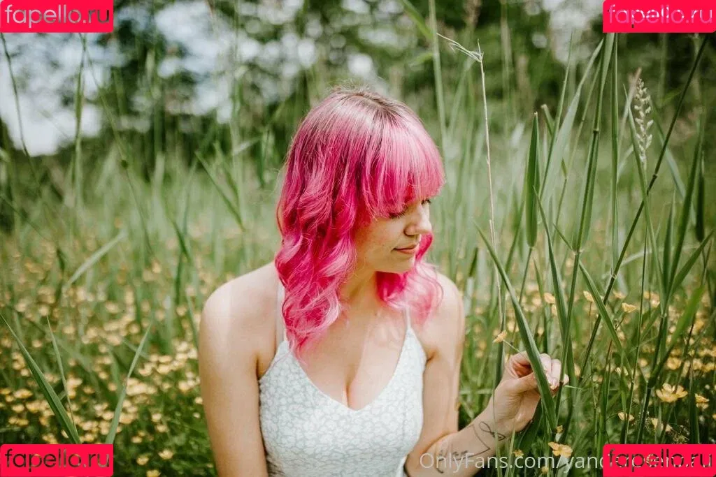 brattty.succubus Onlyfans Photo Gallery 