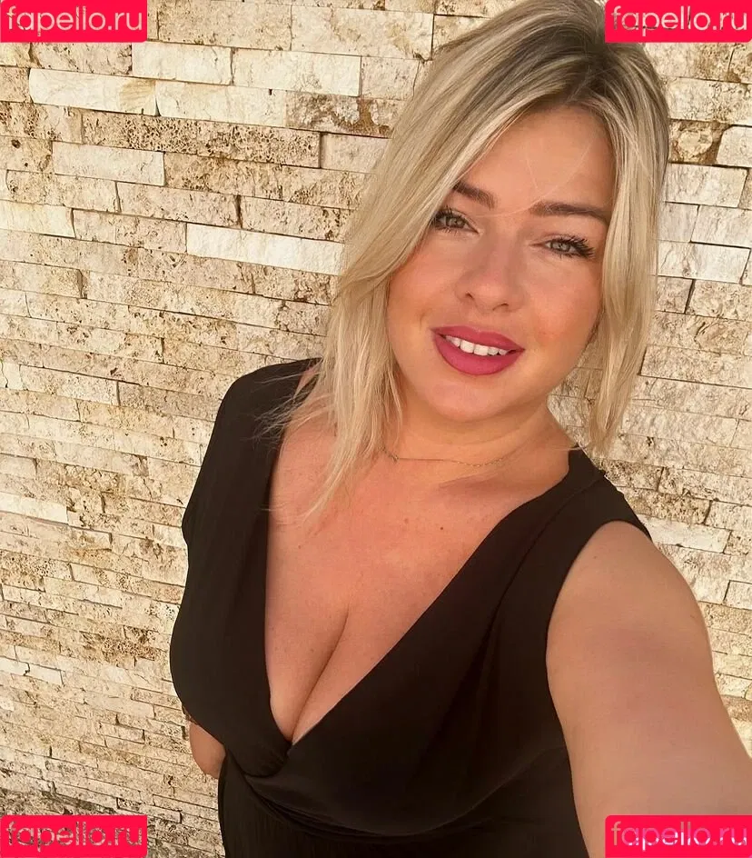 Simona Romano Onlyfans Photo Gallery 