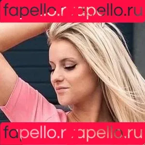 Stefanie Sutton Onlyfans Photo Gallery 