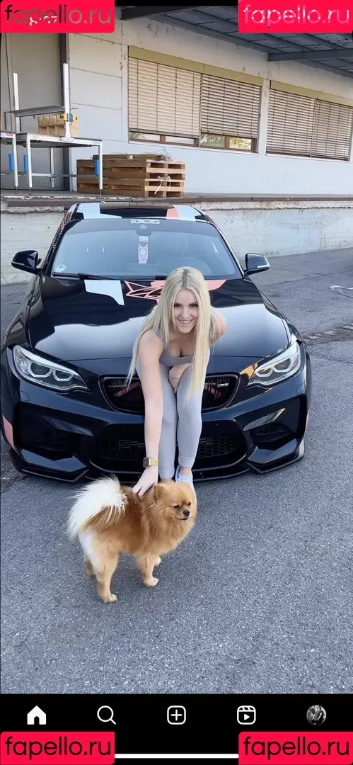 Stefanie Sutton Onlyfans Photo Gallery 