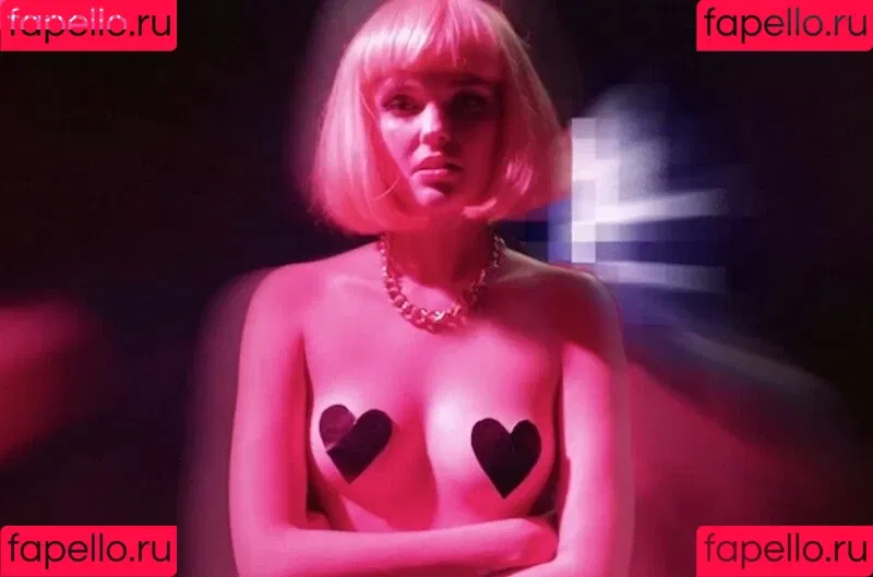 Bonnie Strange Onlyfans Photo Gallery 