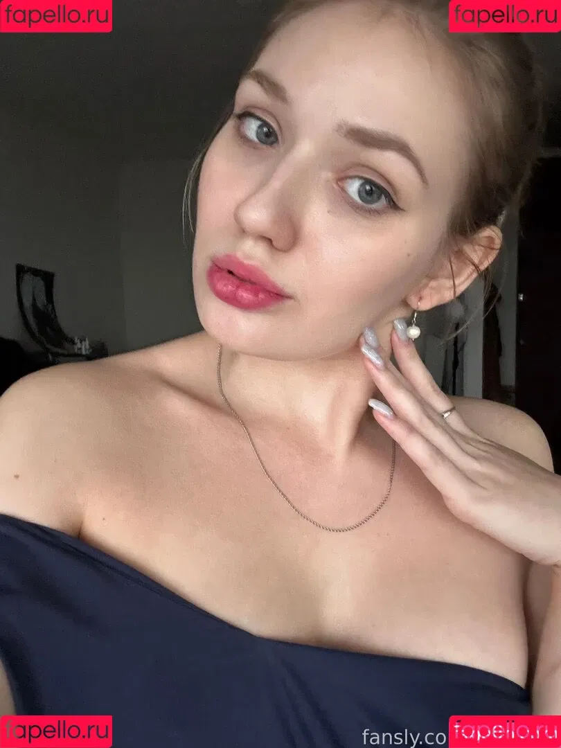 JulieMiss Onlyfans Photo Gallery 
