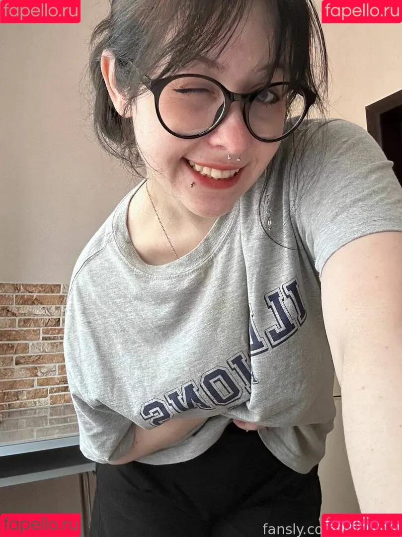 lillily131 Onlyfans Photo Gallery 