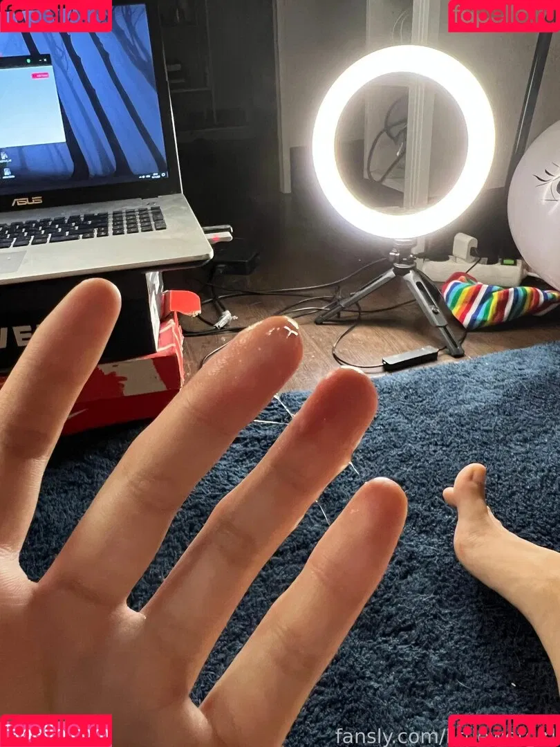 littlewetgirl Onlyfans Photo Gallery 