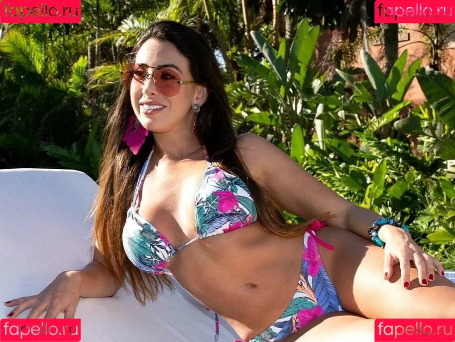 Thais Eid Onlyfans Photo Gallery 