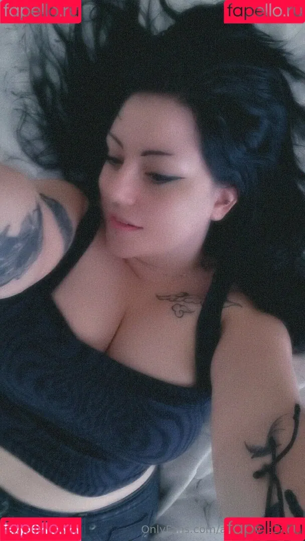 Alrighty_P3ach Onlyfans Photo Gallery 