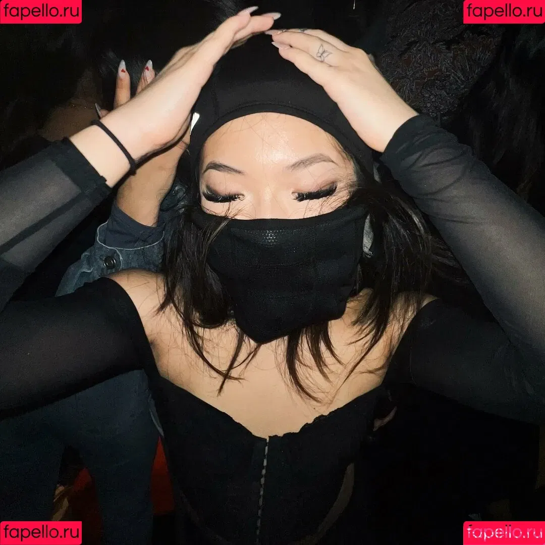 Maru Lee Onlyfans Photo Gallery 