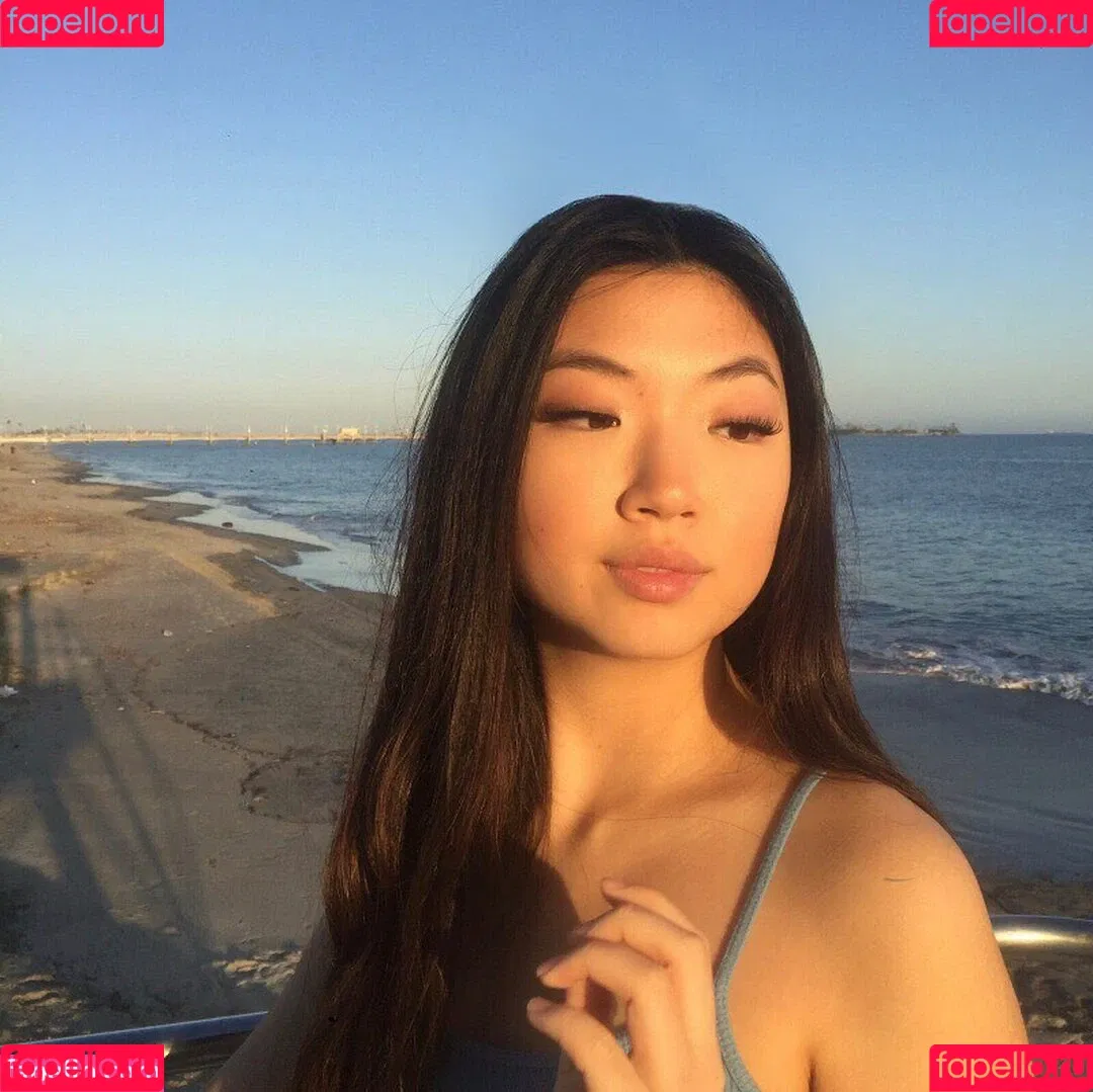 Maru Lee Onlyfans Photo Gallery 