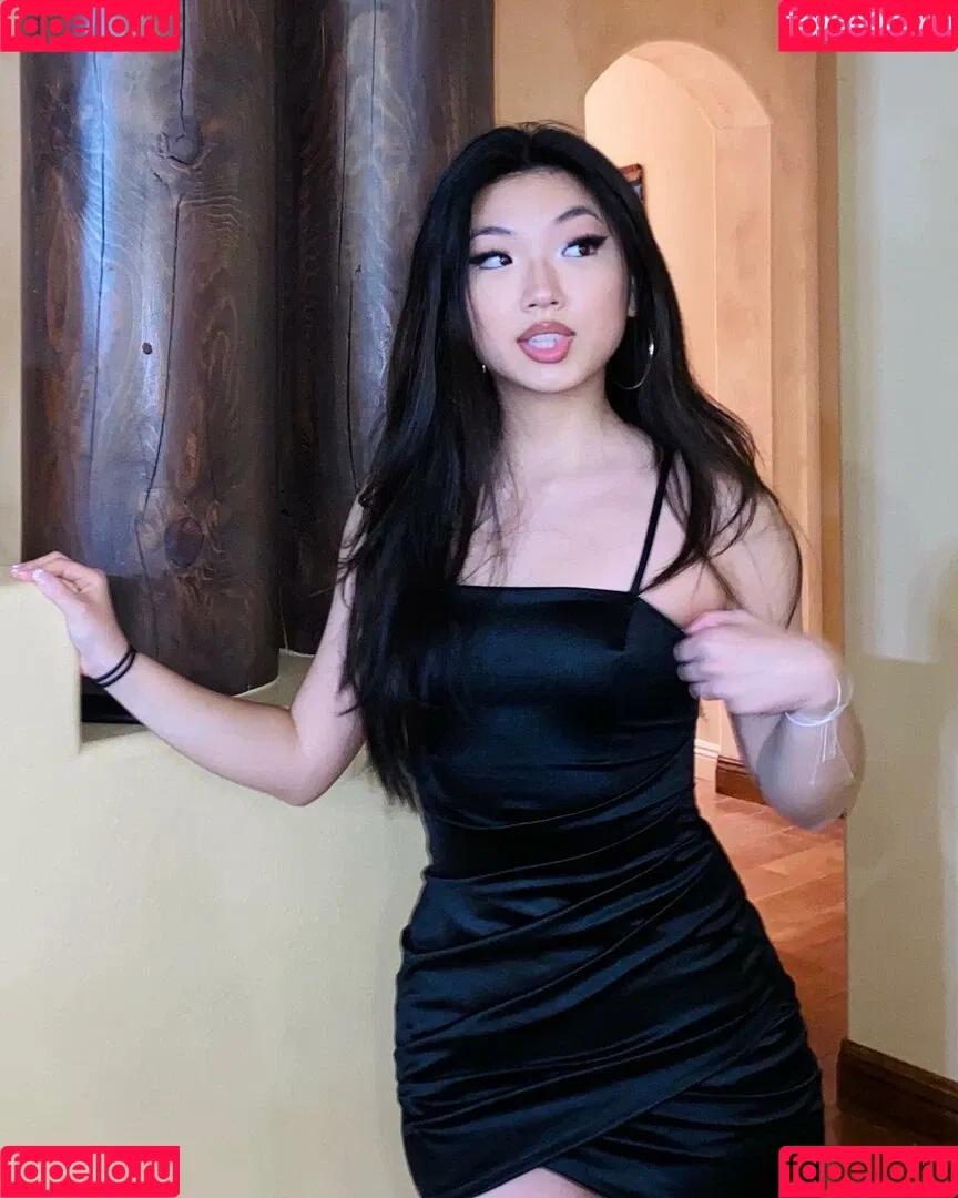 Maru Lee Onlyfans Photo Gallery 