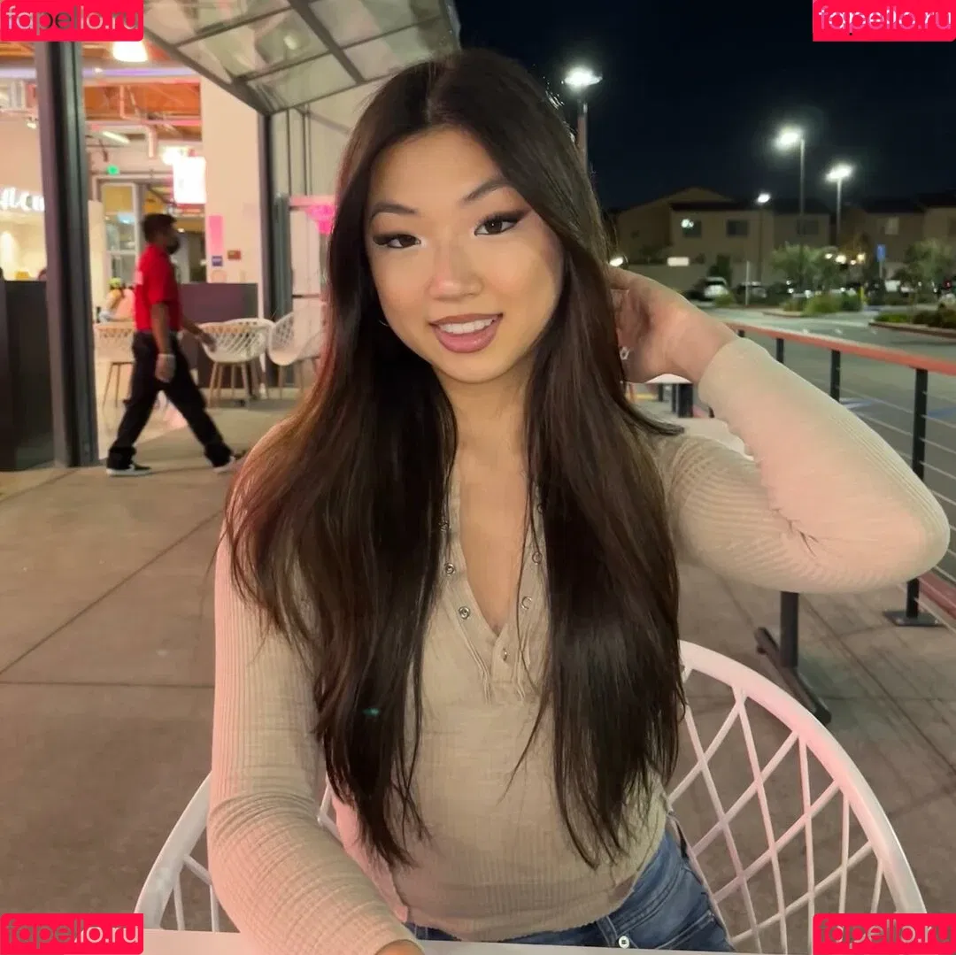 Maru Lee Onlyfans Photo Gallery 