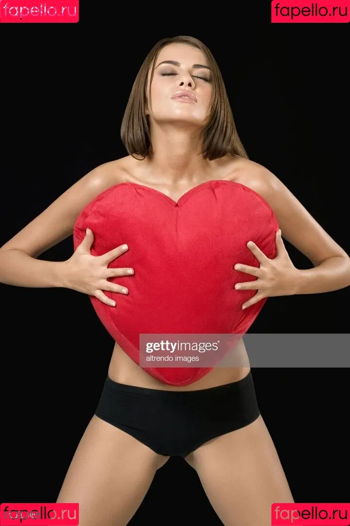 Natalia Siwiec Onlyfans Photo Gallery 