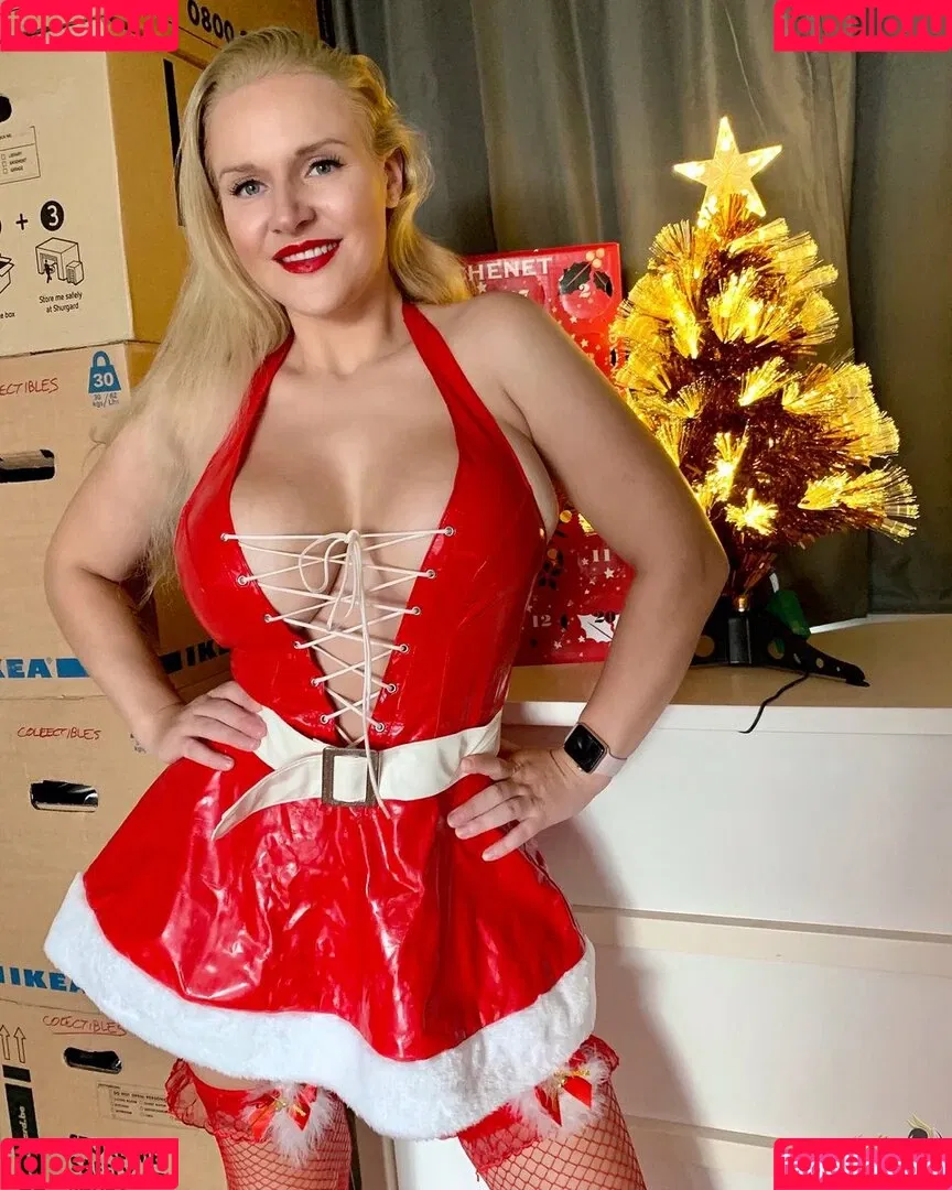 Dolly Fox Onlyfans Photo Gallery 