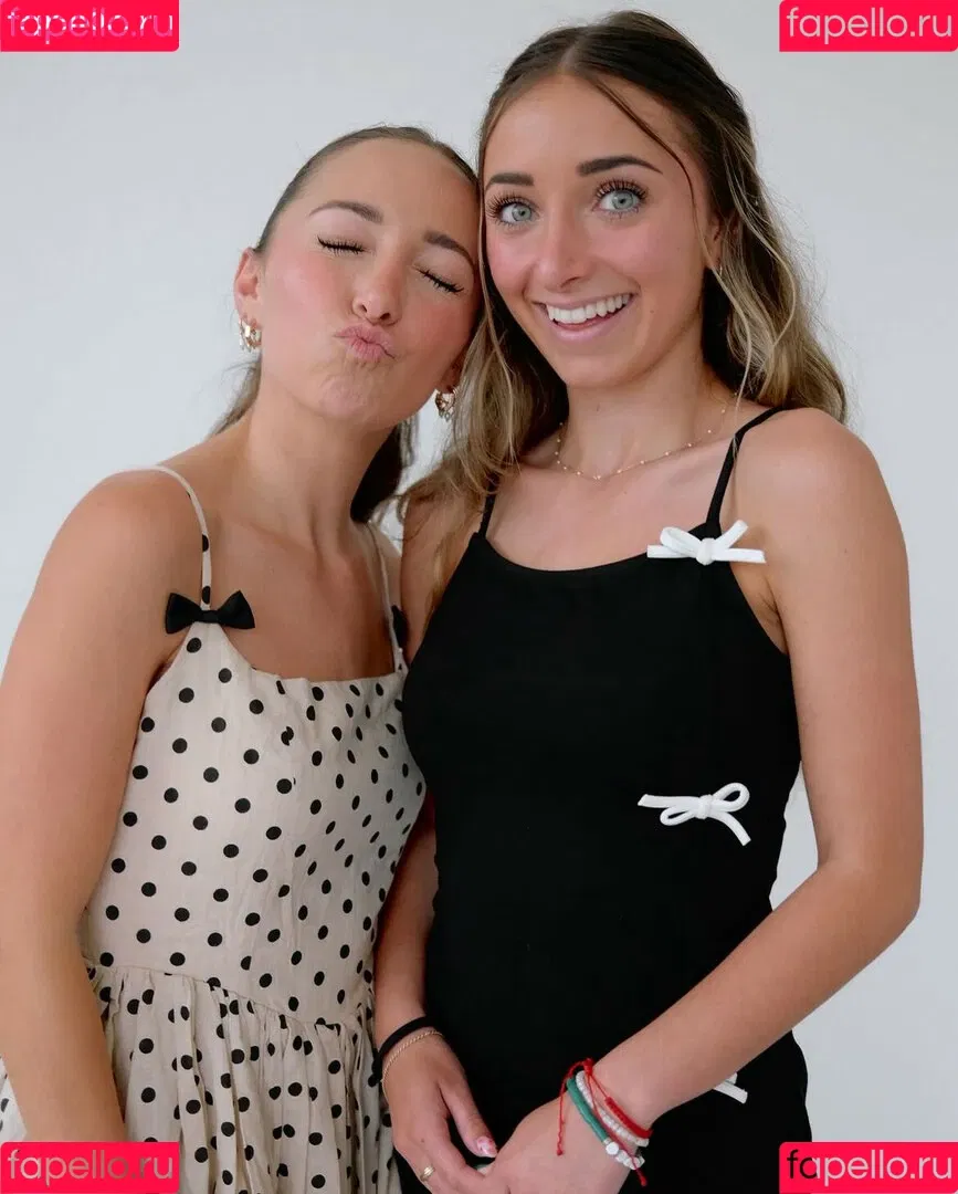 Brooklyn And Bailey Onlyfans Photo Gallery 