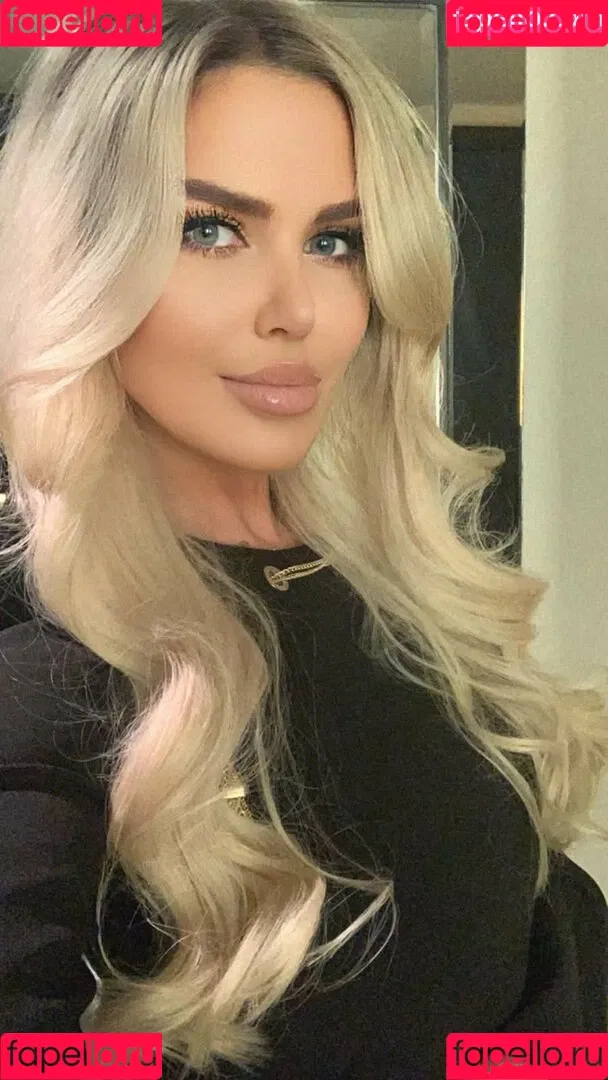 Elisa Bethann Onlyfans Photo Gallery 