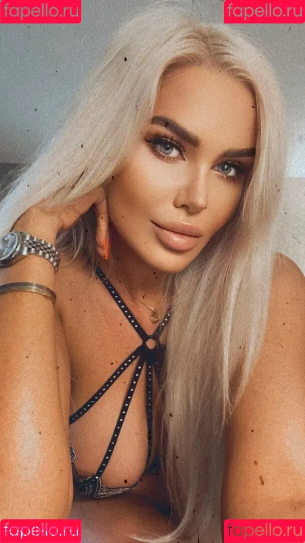 Elisa Bethann Onlyfans Photo Gallery 
