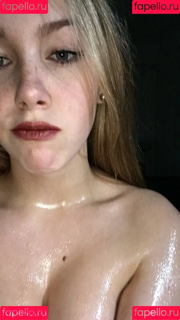 Madelinebiene Onlyfans Photo Gallery 