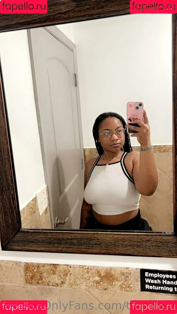 tati_jpeg Onlyfans Photo Gallery 