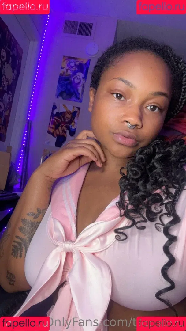 tati_jpeg Onlyfans Photo Gallery 