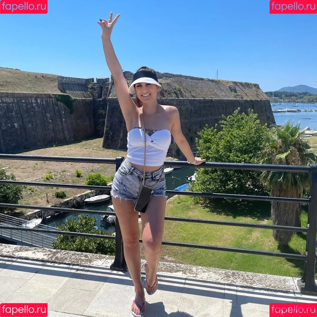 Lia Mitrou Onlyfans Photo Gallery 