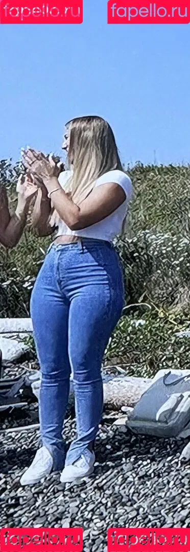 Lia Mitrou Onlyfans Photo Gallery 