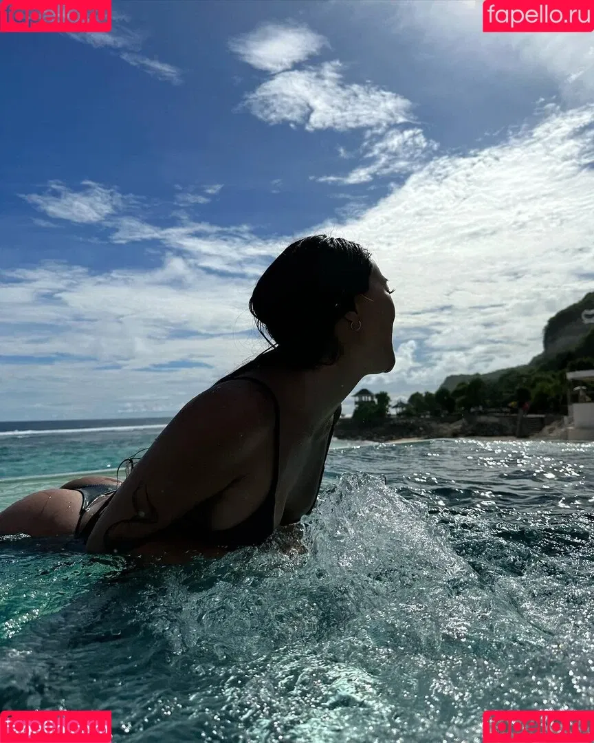 Jennifer Chong Onlyfans Photo Gallery 
