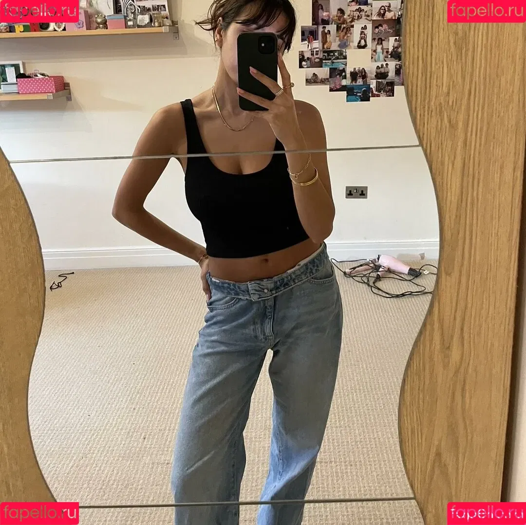 Anya Dhesi Onlyfans Photo Gallery 
