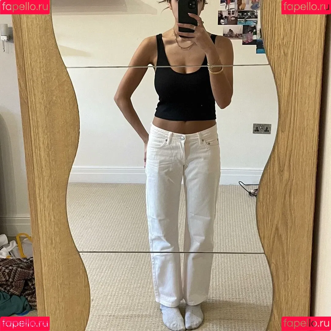 Anya Dhesi Onlyfans Photo Gallery 