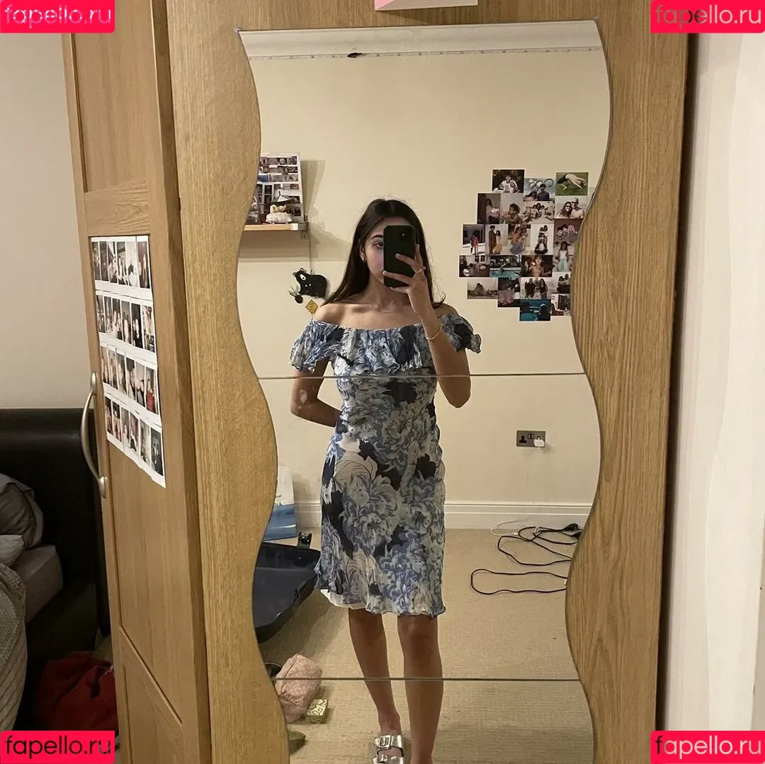 Anya Dhesi Onlyfans Photo Gallery 
