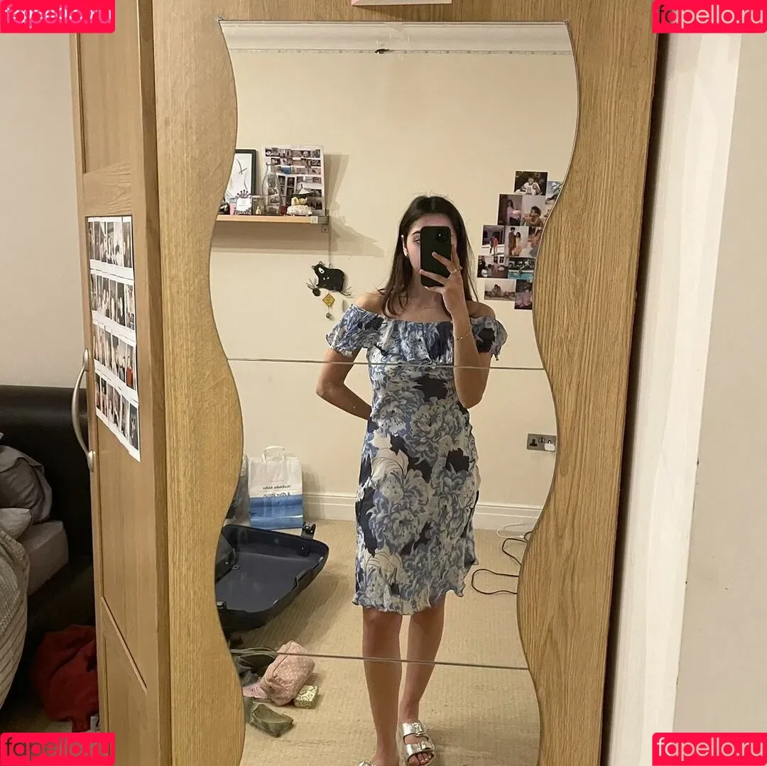 Anya Dhesi Onlyfans Photo Gallery 