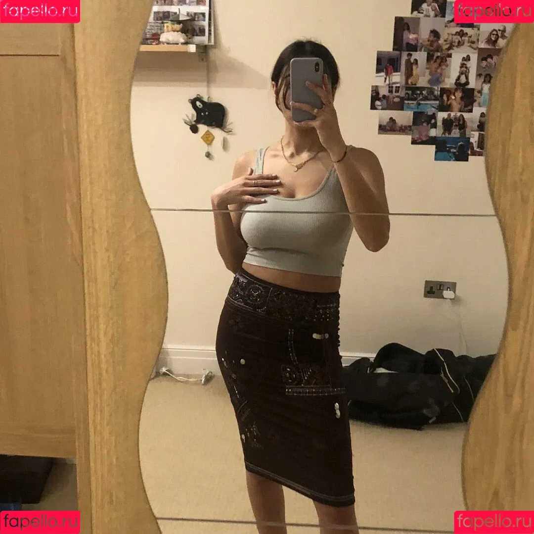Anya Dhesi Onlyfans Photo Gallery 