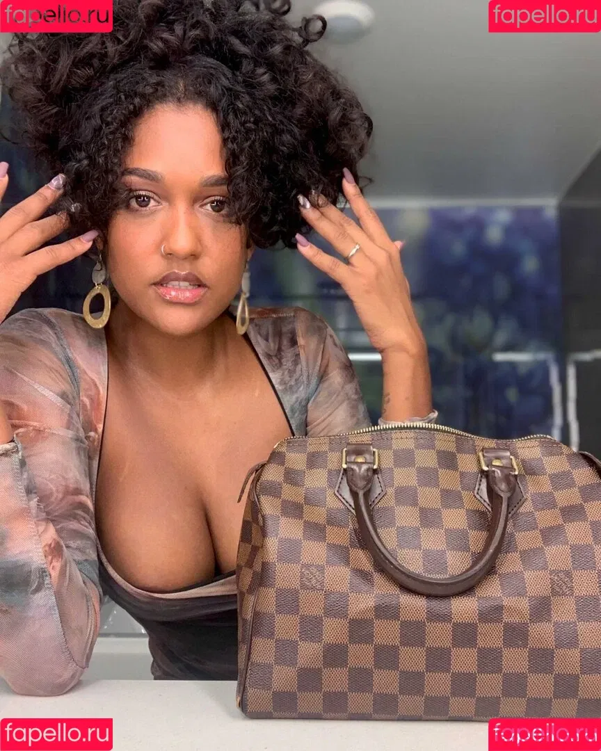 Christina Brown Onlyfans Photo Gallery 
