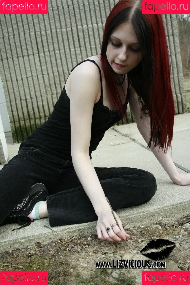 Liz Vicious Onlyfans Photo Gallery 