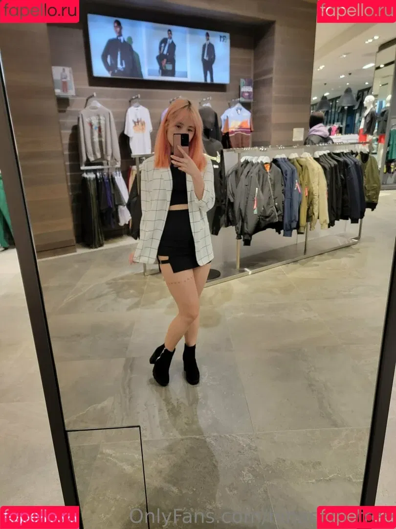 hinacchi_free Onlyfans Photo Gallery 
